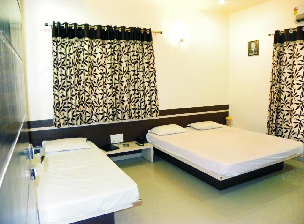 Hotel Shradha Saburi Palace Shirdi Cameră foto