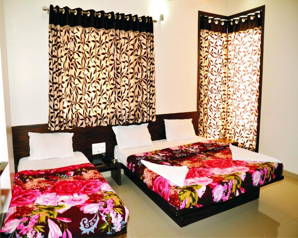 Hotel Shradha Saburi Palace Shirdi Cameră foto